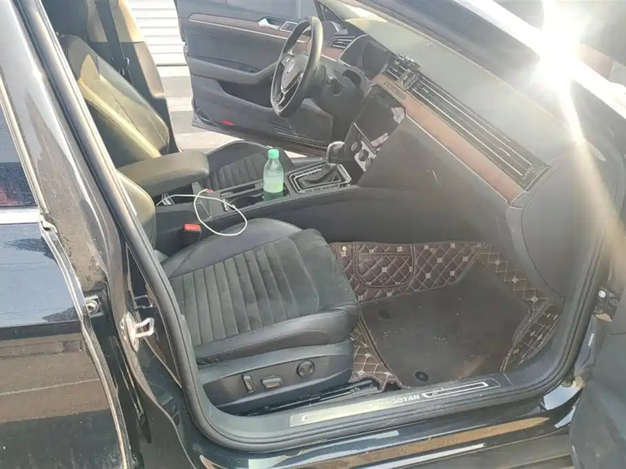 Volkswagen Magotan 2019 380TSI DSG Premium China V фото 8