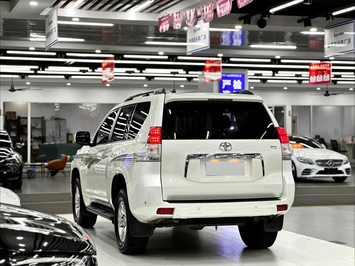 Toyota Prado (Import) фото 4