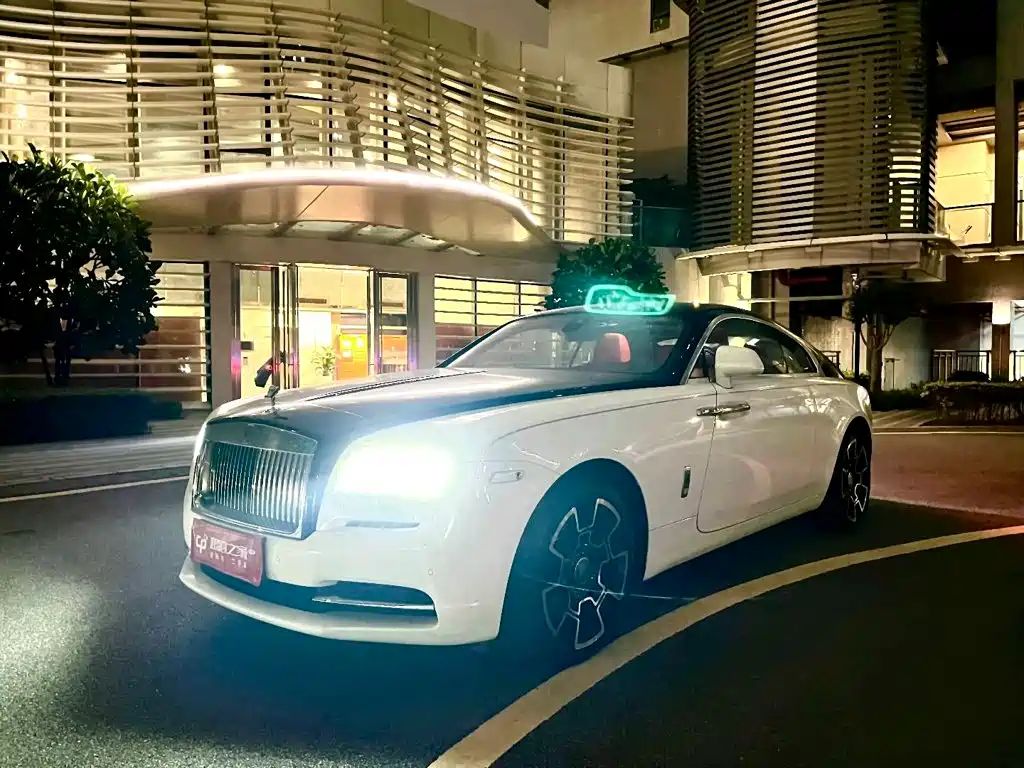 Фото 6 - Rolls-Royce Wraith