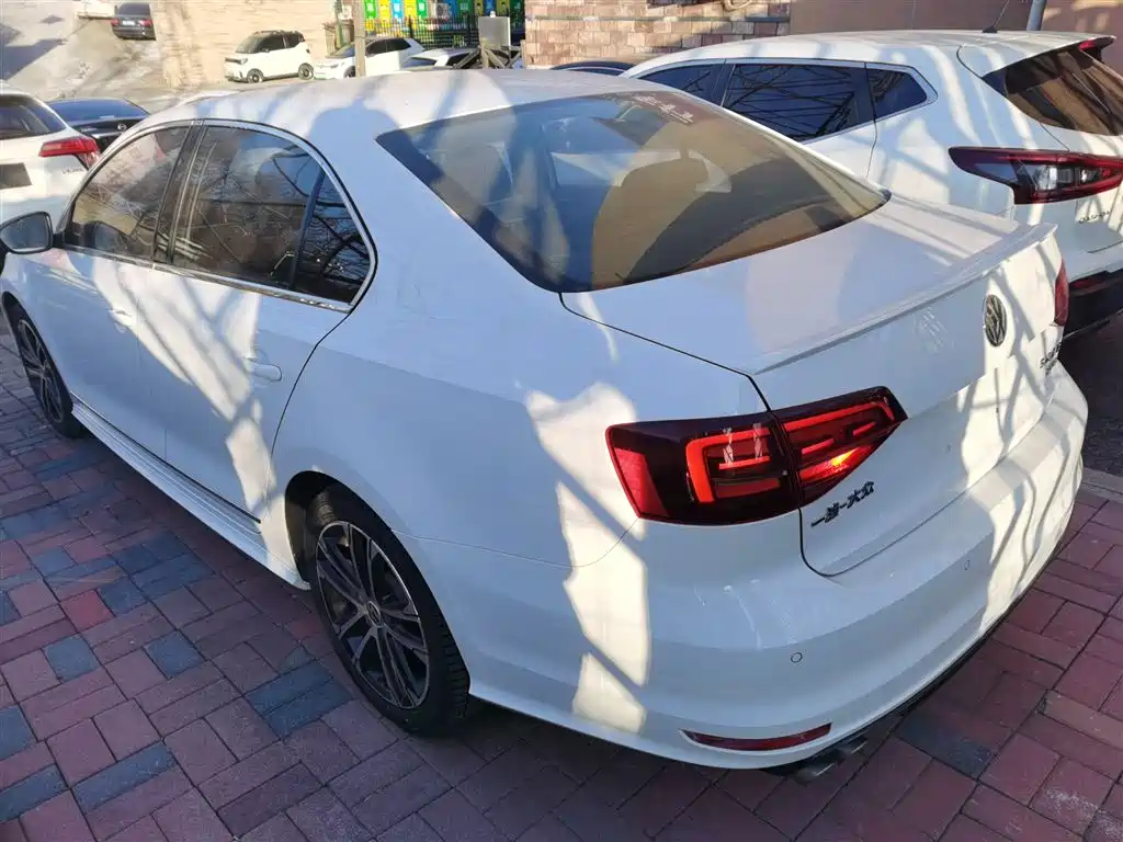 Volkswagen Sagitar 2016 280TSI Automatic R-Line фото 21