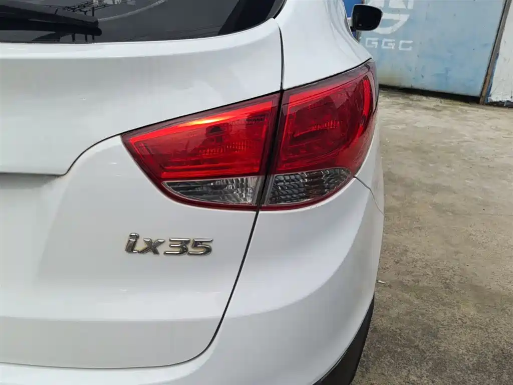 Hyundai Beijing Hyundai ix35 2015 2.0L Automatic 2WD Comfort China IV фото 8