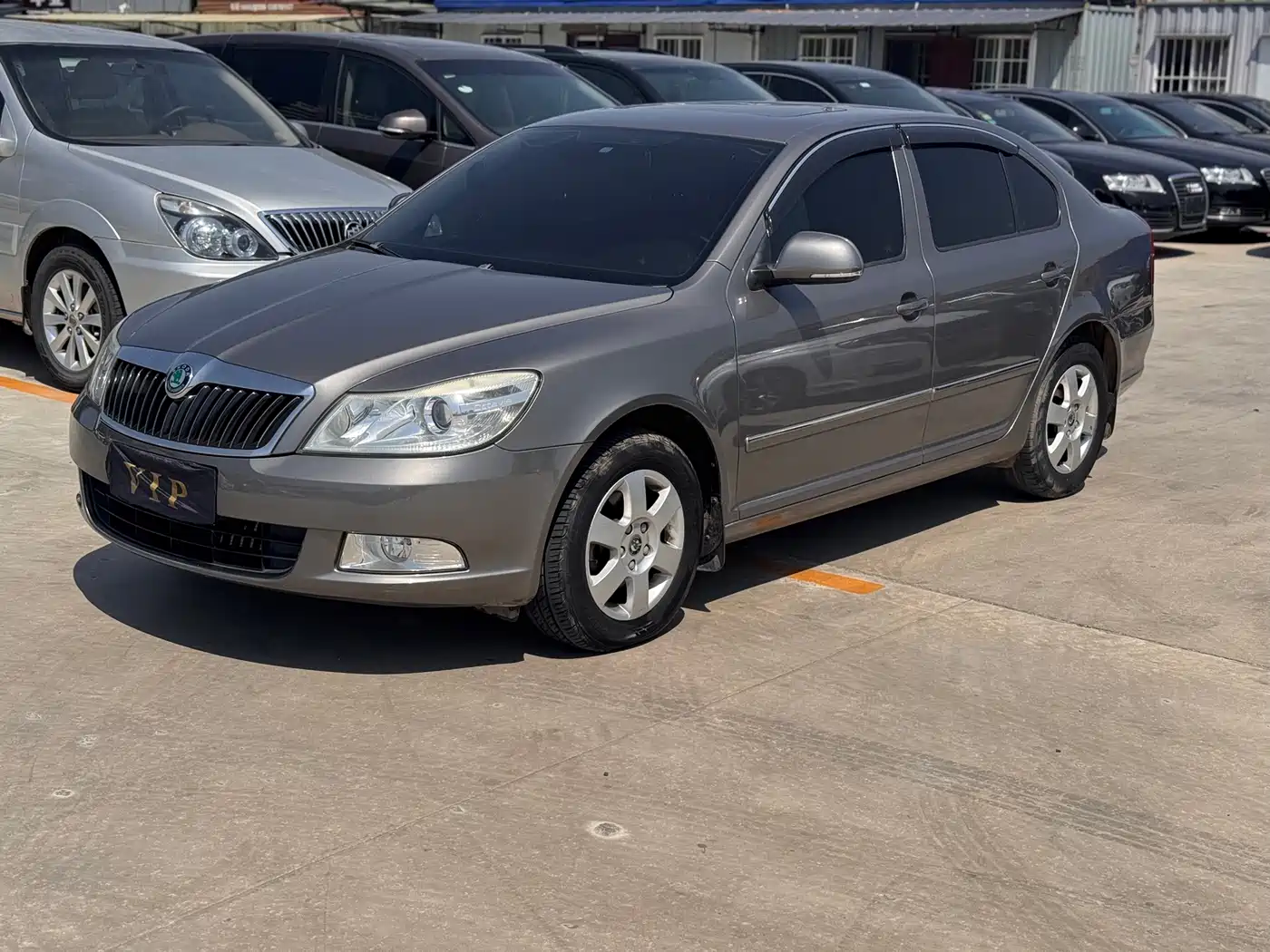 Škoda Octavia 2012 1.6L Auto Yijun Edition
