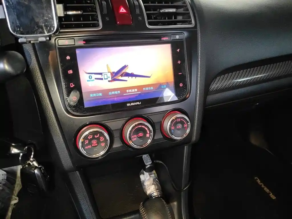 Subaru XV 2015 2.0i Special Sport Edition фото 10