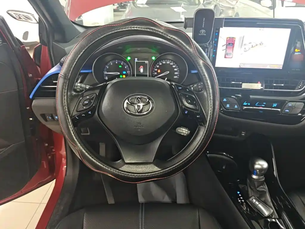 Toyota C-HR 2019 2018 2.0L Leading Edition China V