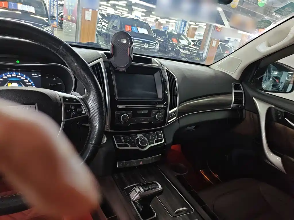 Haval H9 2020 2017 2.0T Petrol 4WD Luxury 7-seater