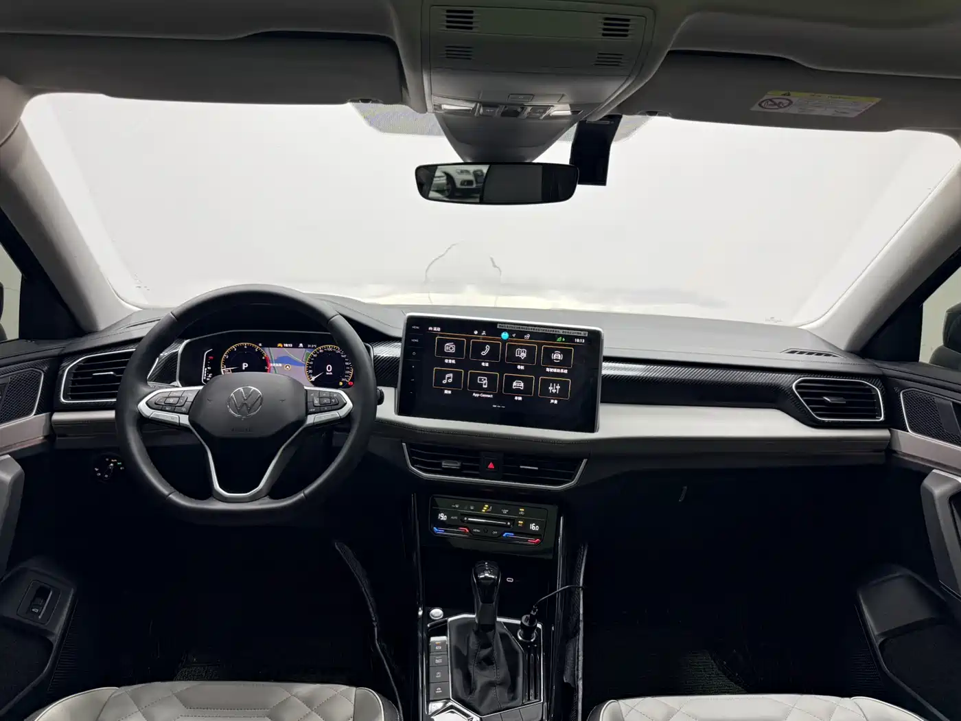 Volkswagen Tayron 2024 330TSI 2WD Luxury Plus Advanced фото 5