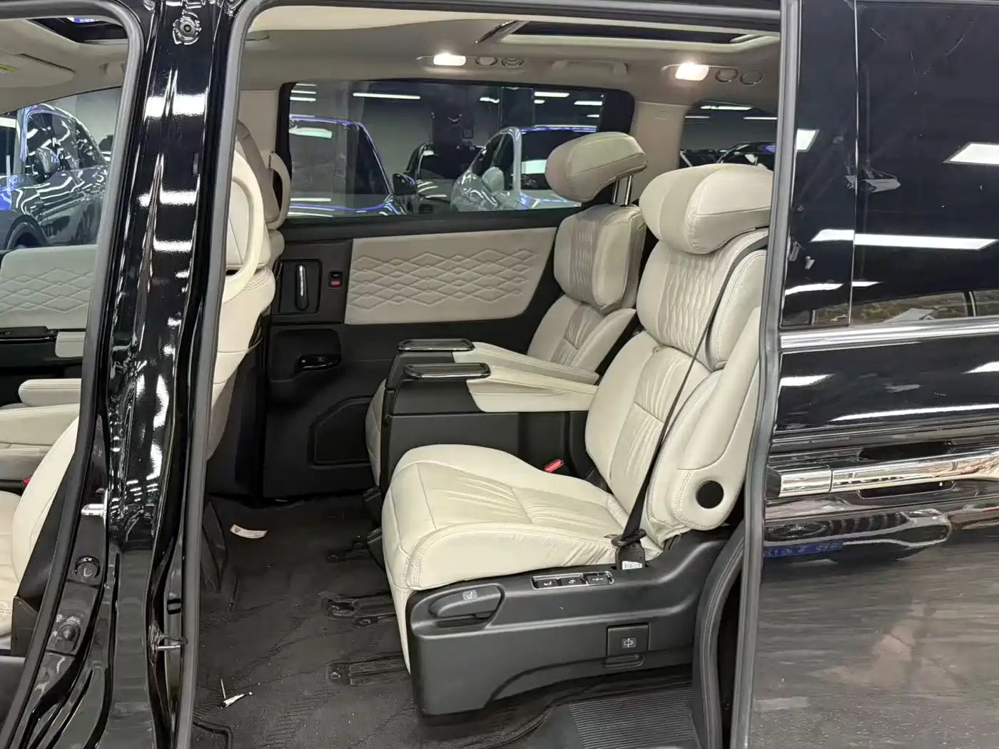 Honda Elysion 2024 2024 2.0L e:HEV Luxury Edition