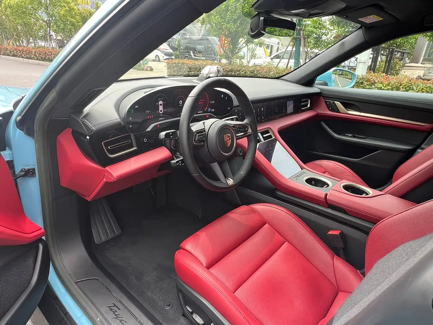 Porsche Taycan 2022 Facelift Taycan фото 5
