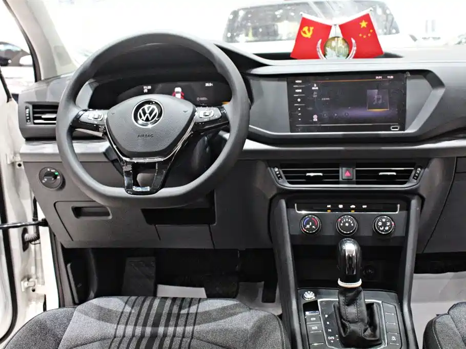 Volkswagen Tharu 2022 280TSI 2WD Trend фото 9