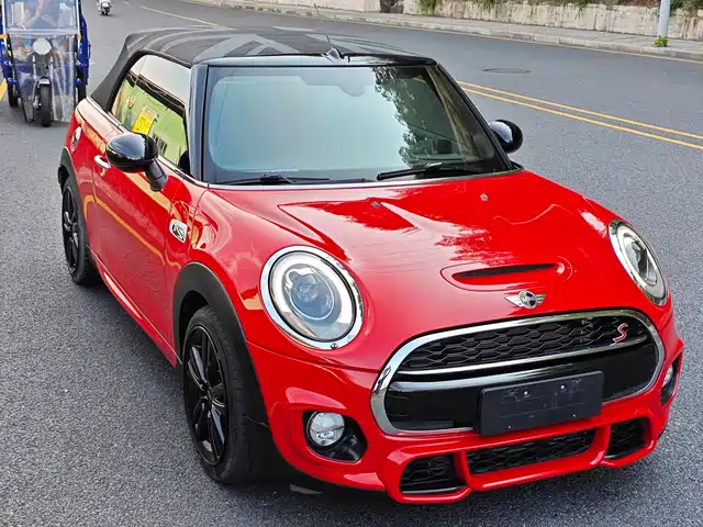 MINI 2017 2.0T COOPER S CABRIO Racing Edition — фото 3