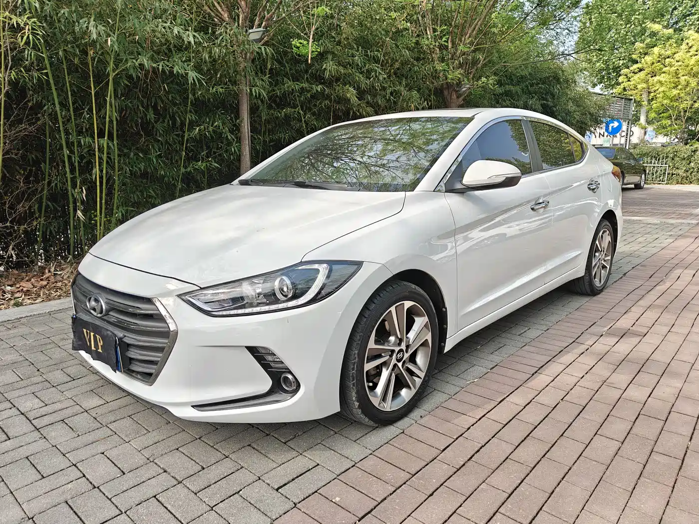 Hyundai Elantra 2016 Model 1.6L Automatic Smart Elite