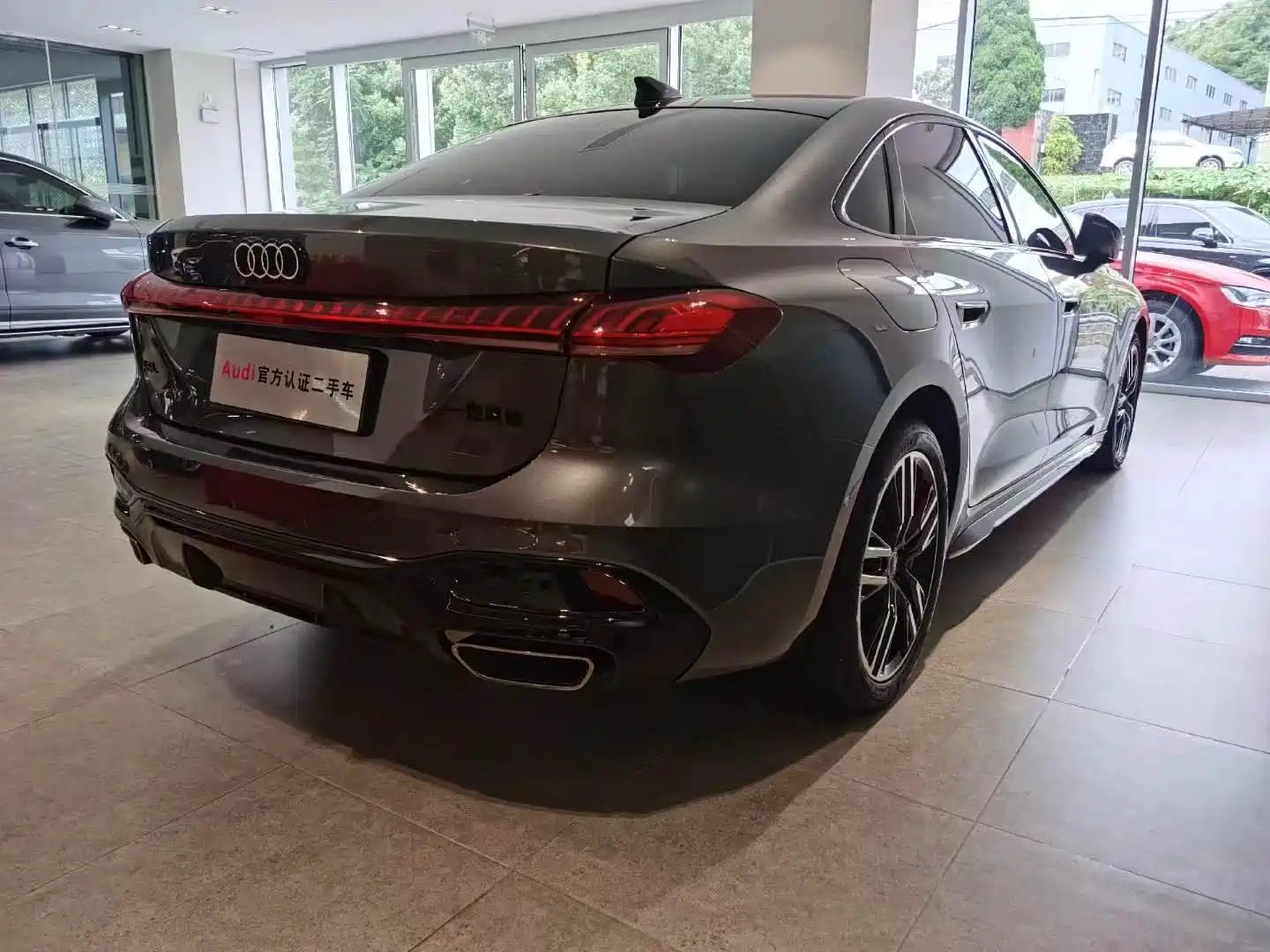Photo 3 - Audi A5L