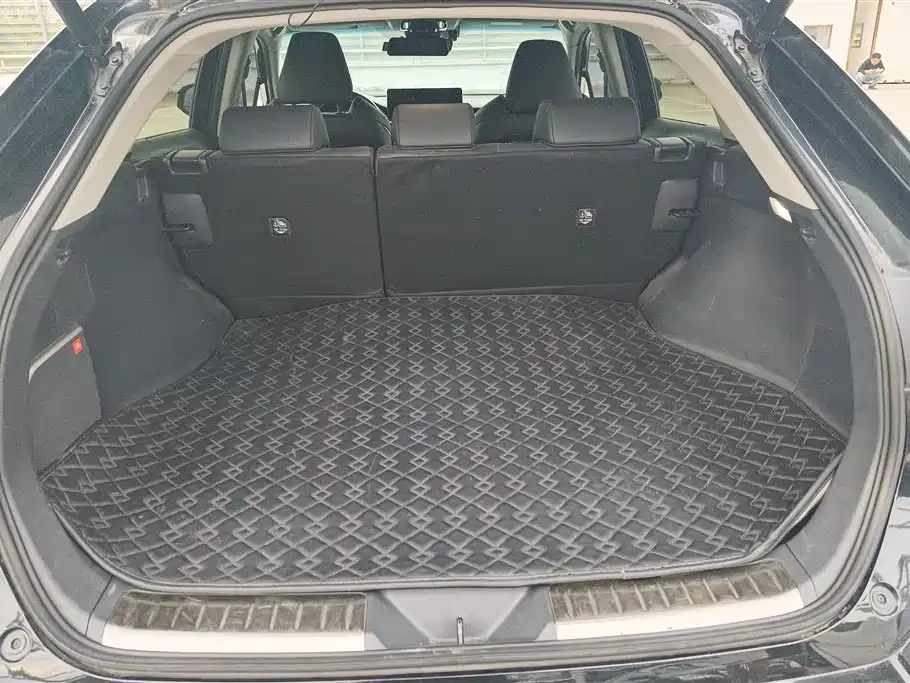 Toyota Venza 2022 2.0L CVT 2WD Premium фото 4