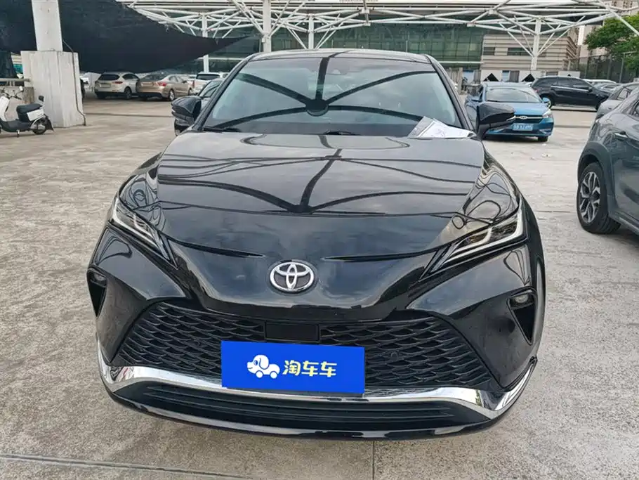 Toyota Venza 2022 2.0L CVT 2WD Premium фото 2