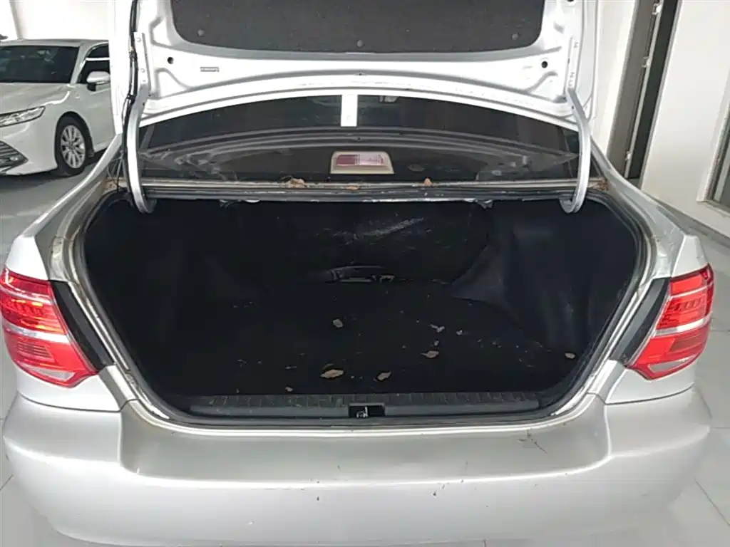 Toyota Corolla 2013 1.6L Automatic Excellence Edition фото 19
