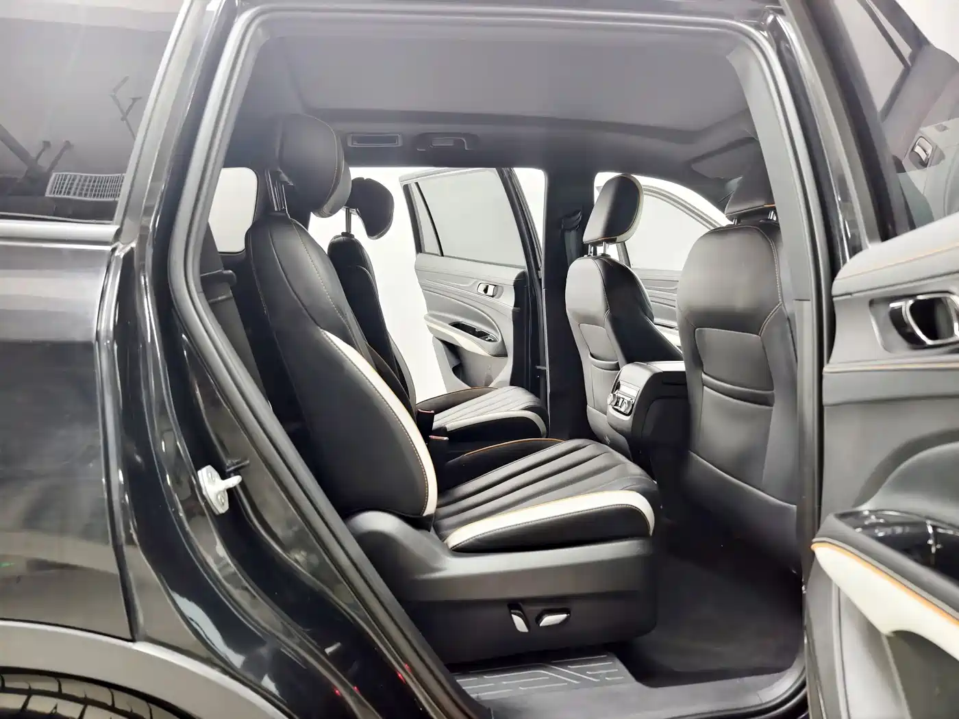 Ford Territory 2024 2023 EcoBoost 225 Obsidian Orange Premium 7-Seater (2/2/3)