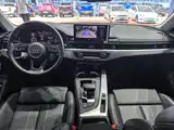 Photo 11 - Audi A4L