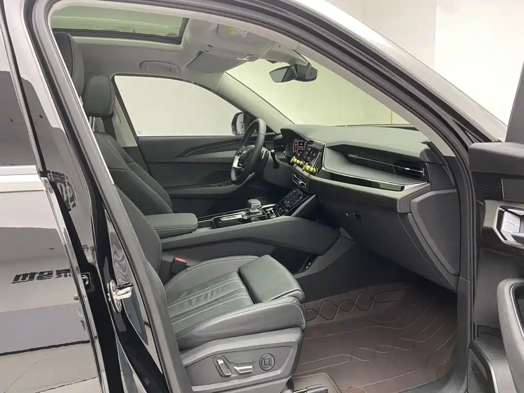 Audi Q6 2025 2024 40 TFSI quattro Cloud View Yulin Package 7-seater