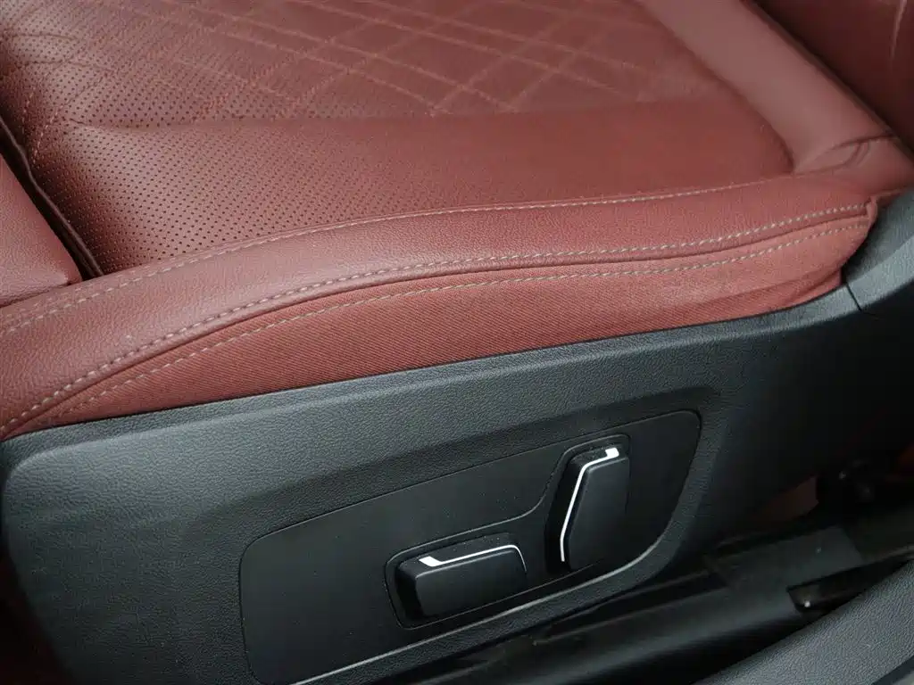 BMW 3 Series 2024 325i M Sport Package фото 4