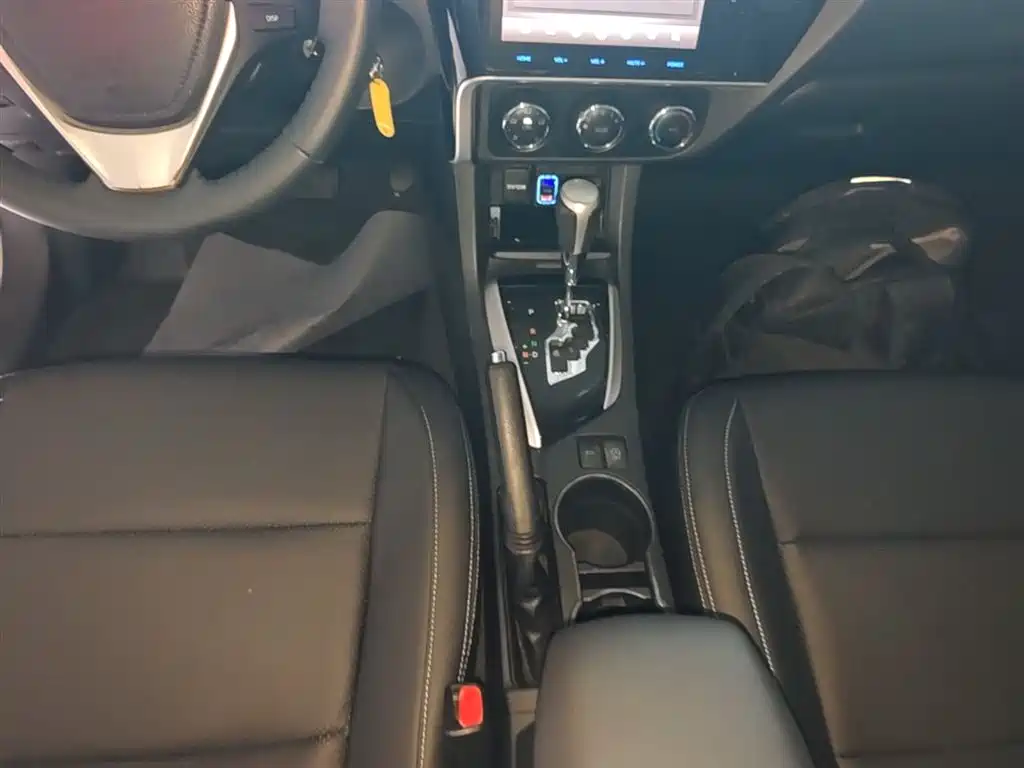 Toyota Corolla 2017 Facelift 1.2T S-CVT GL-i фото 14