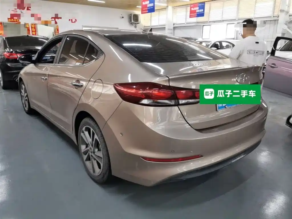 Hyundai Elantra 2016 Model 1.6L Automatic Smart Elite фото 5