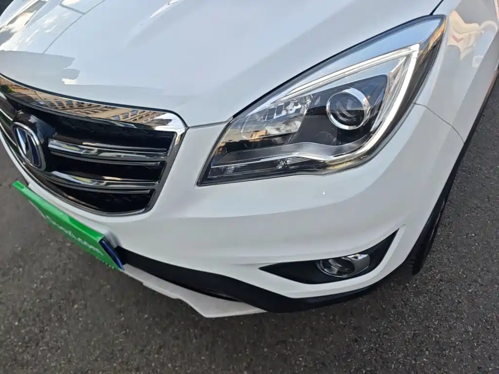 Фото 24 - Changan CS35