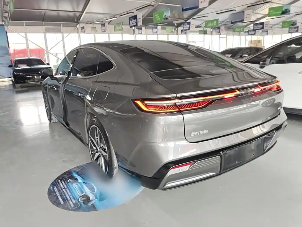 Geely Galaxy Galaxy E8 2024 2024 665km RWD Starship Voyager Edition
