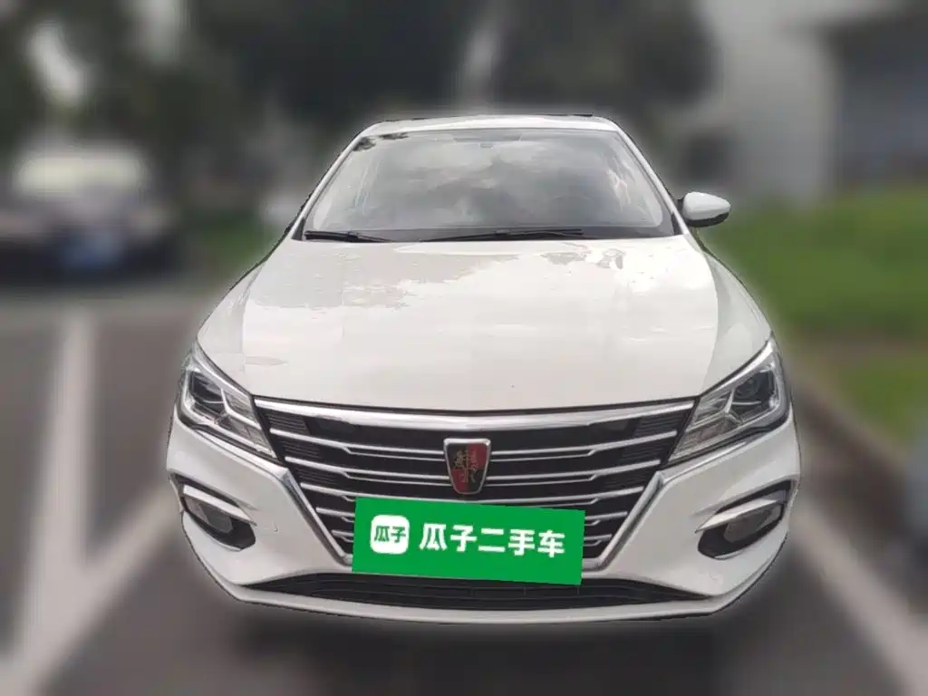 Фото 5 - Roewe i5