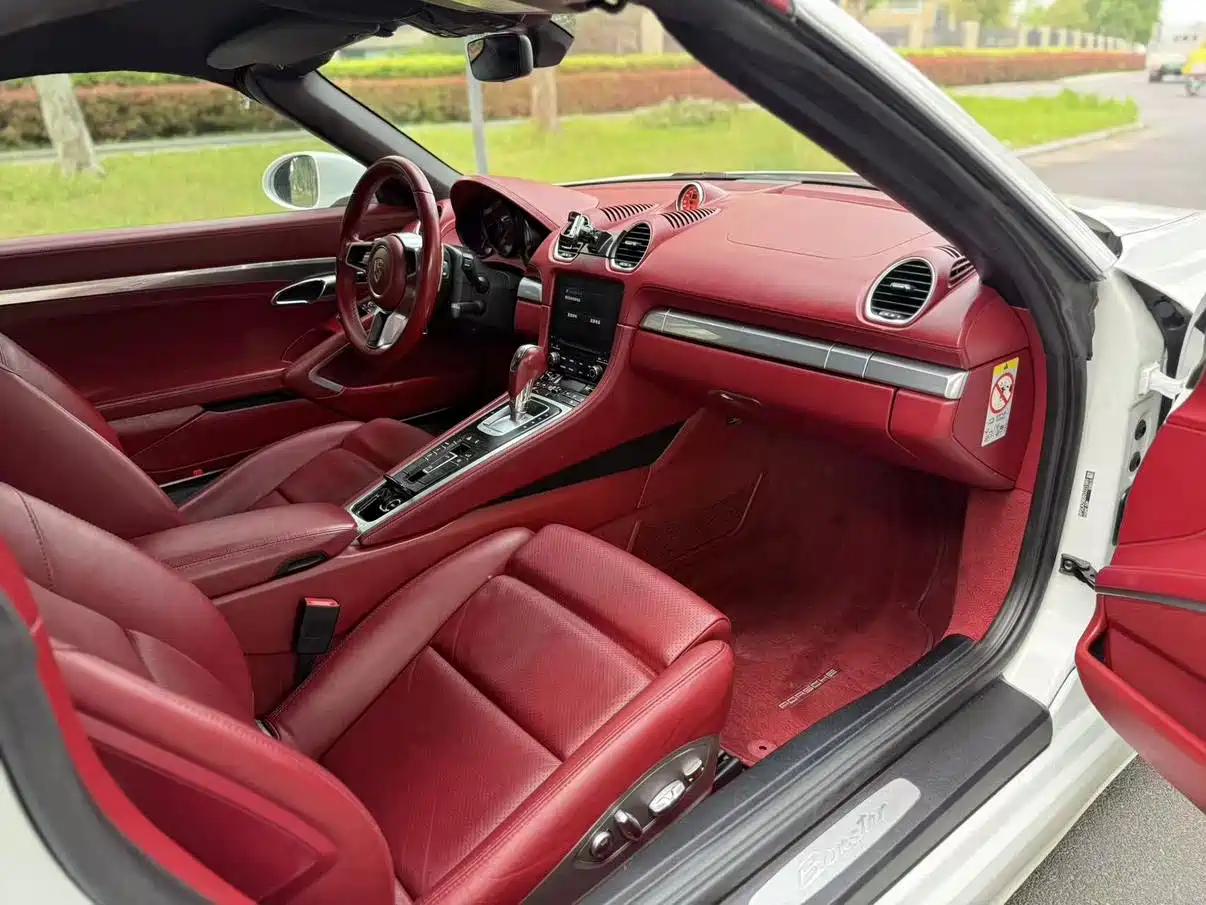 Porsche 718 2016 Boxster 2.0T фото 5