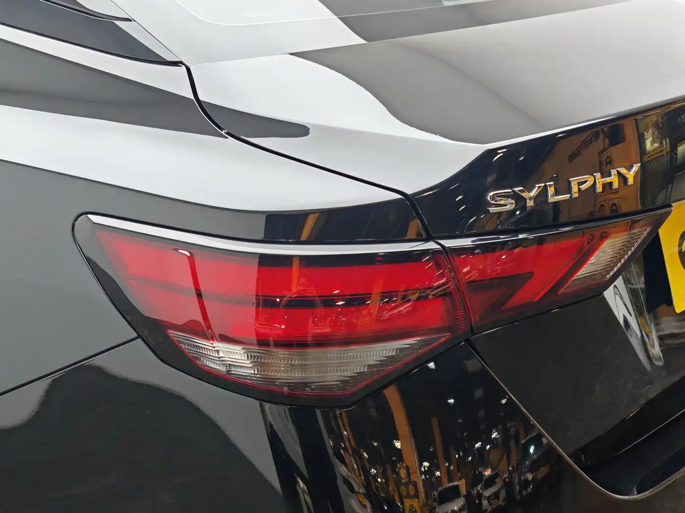 Nissan SYLPHY, миниатюра 7