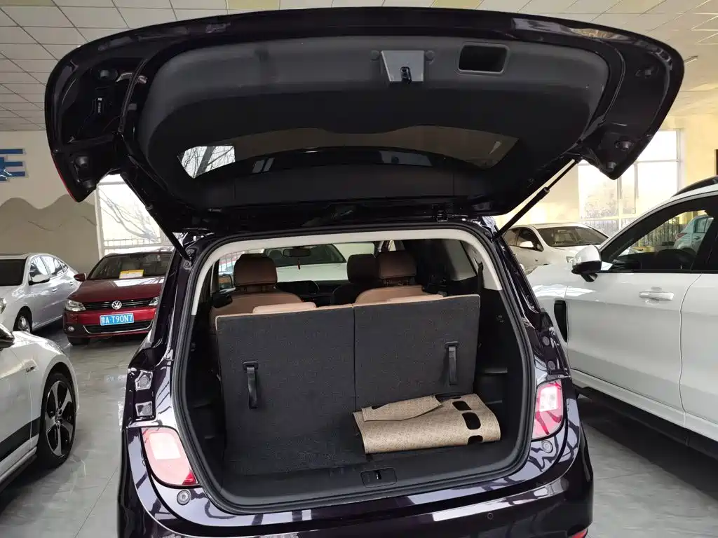 Buick GL6 2021 2021 323T Mild Hybrid Connected Luxury