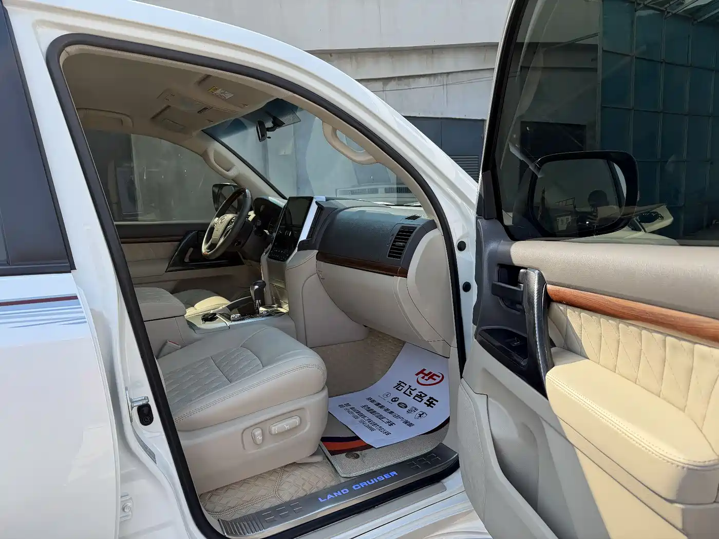 Toyota Land Cruiser (Import) фото 8