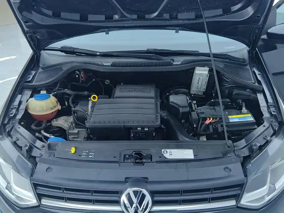 Volkswagen Polo 2014 1.4L Automatic Comfort Edition фото 10