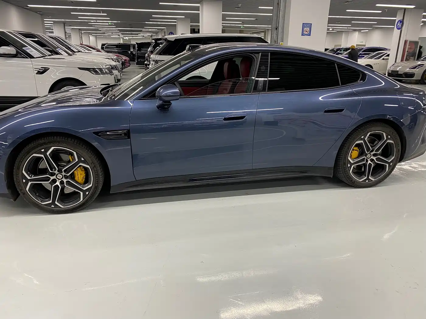 XIAOMI CAR XIAOMI SU7