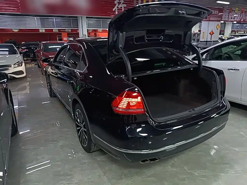 Volkswagen Passat 2015 1.8TSI DSG Prestige Edition фото 5