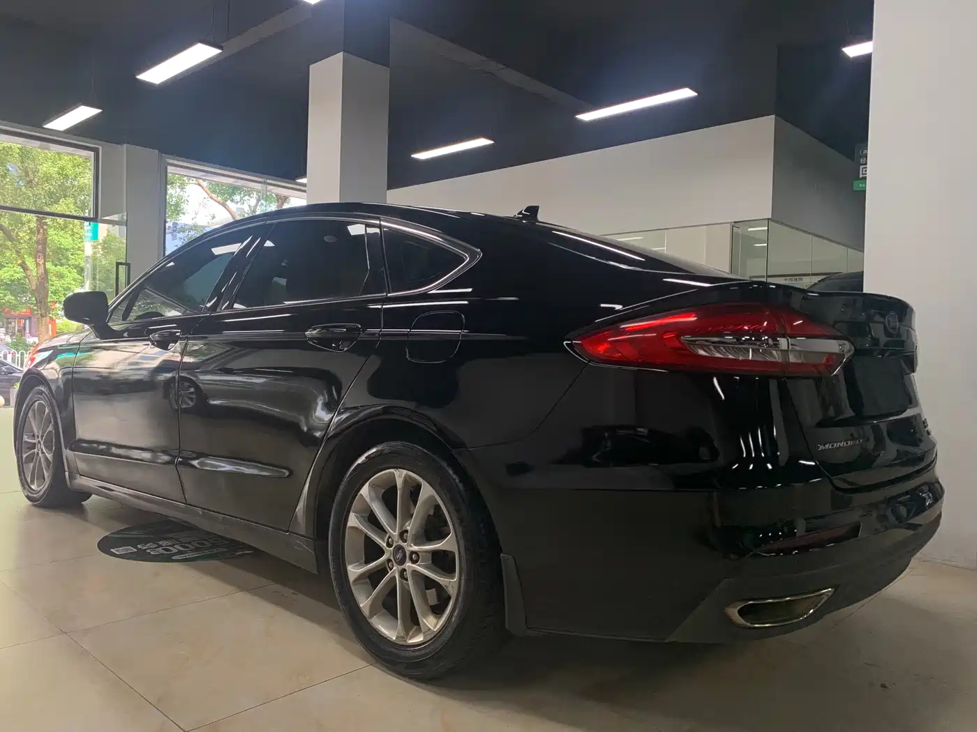 Фото 5 - Ford Mondeo