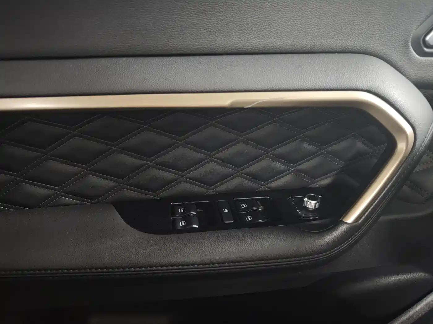 Фото 9 - Haval H6