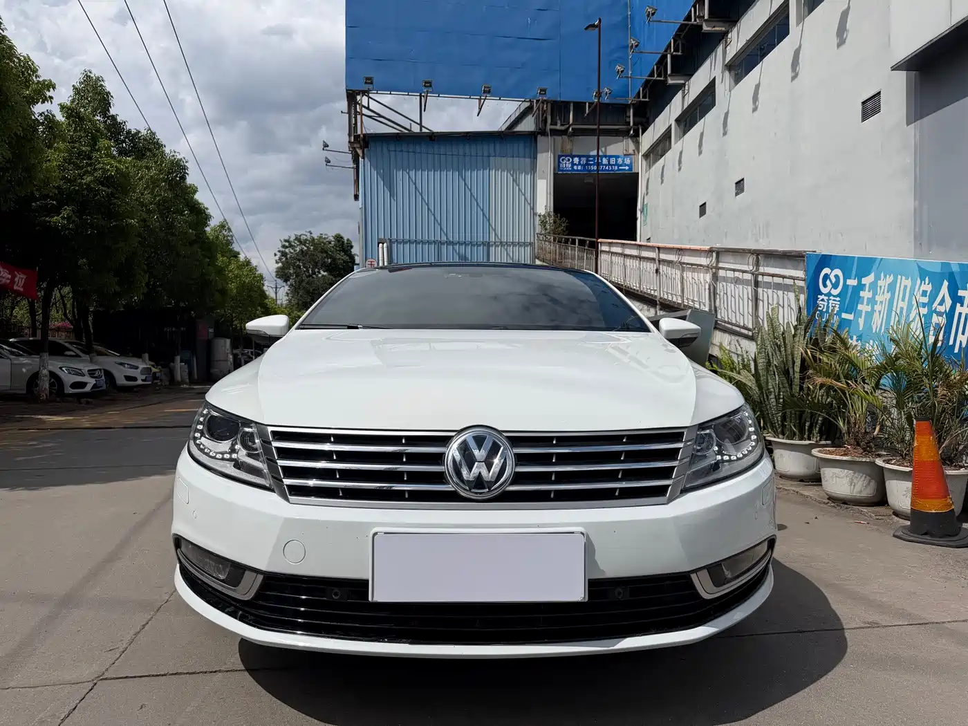 Volkswagen FAW-Volkswagen CC 2016 300TSI 25th Anniversary Edition фото 2
