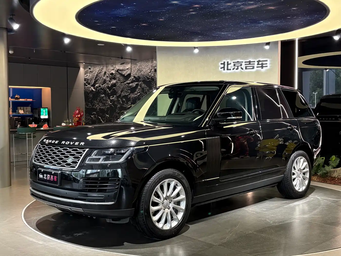 Land Rover Range Rover 2022 3.0 L6 360PS Heritage Edition