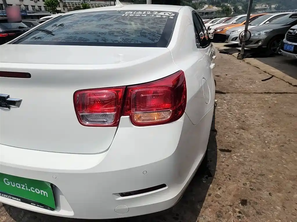 Chevrolet Malibu 2013 2.0L Automatic Luxury Edition фото 8