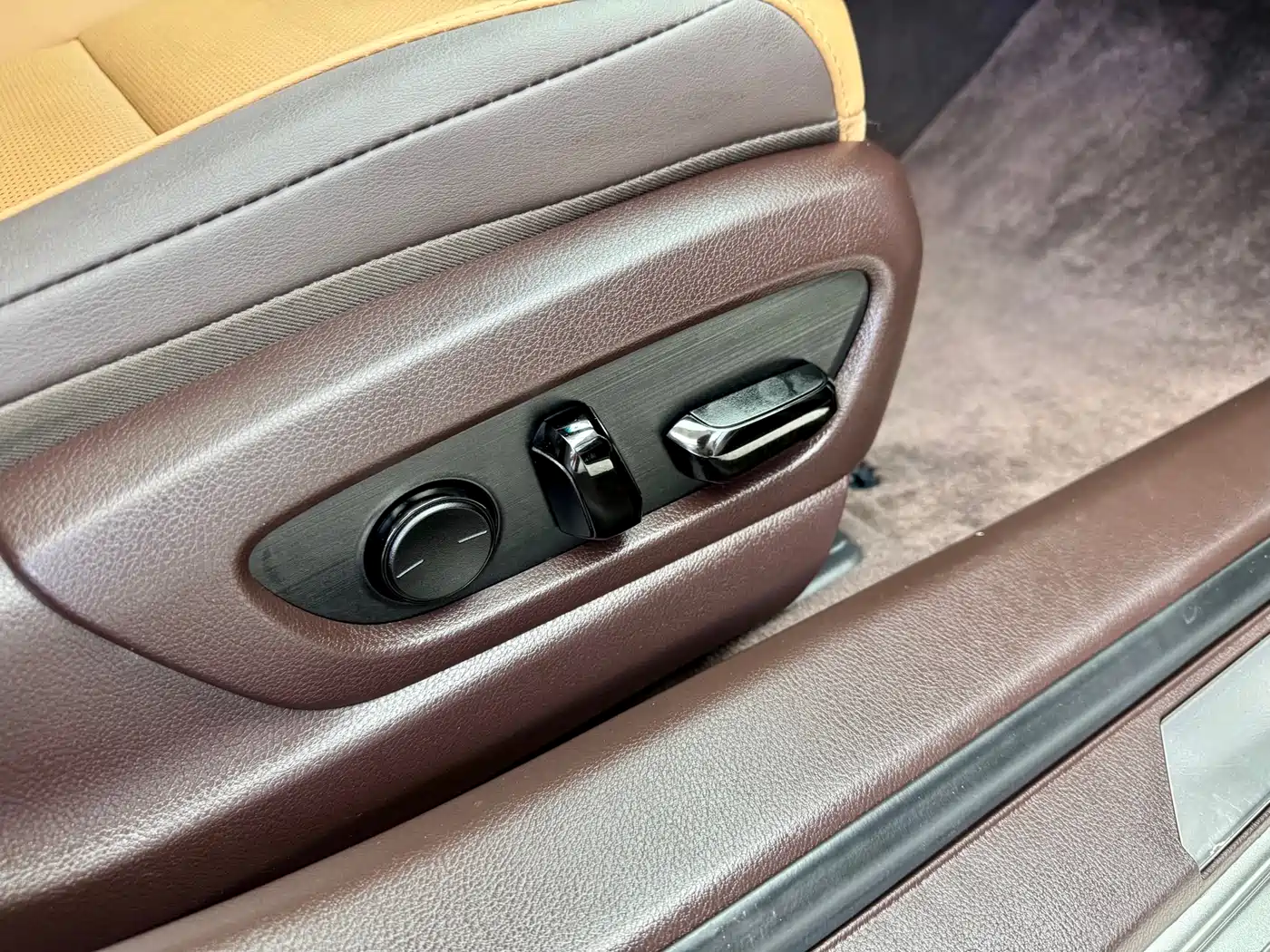 Lexus ES 2021 200 Luxury Edition фото 16