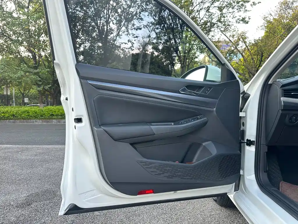 Volkswagen Bora, миниатюра 4