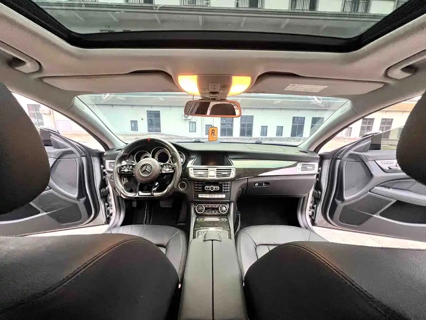 Mercedes-Benz CLS 2012 CLS 300 CGI фото 4