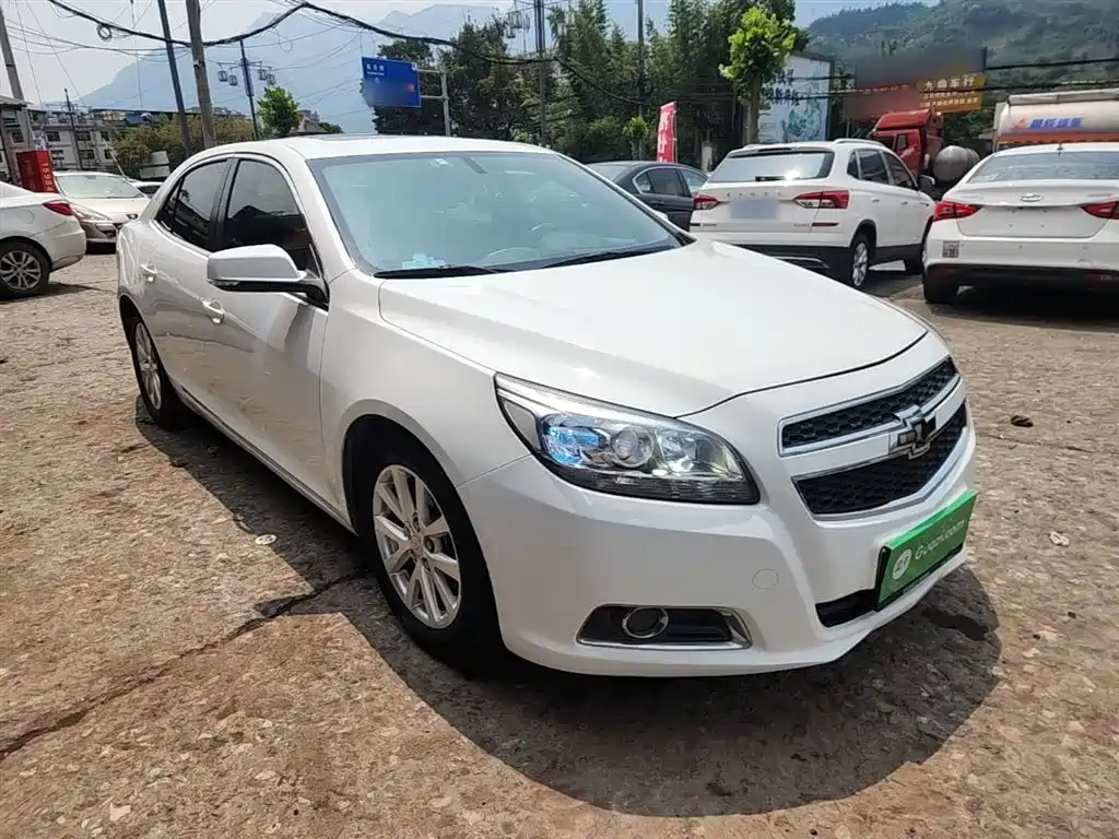 Chevrolet Malibu 2013 2.0L Automatic Luxury Edition фото 4