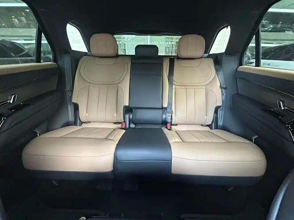 Land Rover Range Rover Sport фото 14