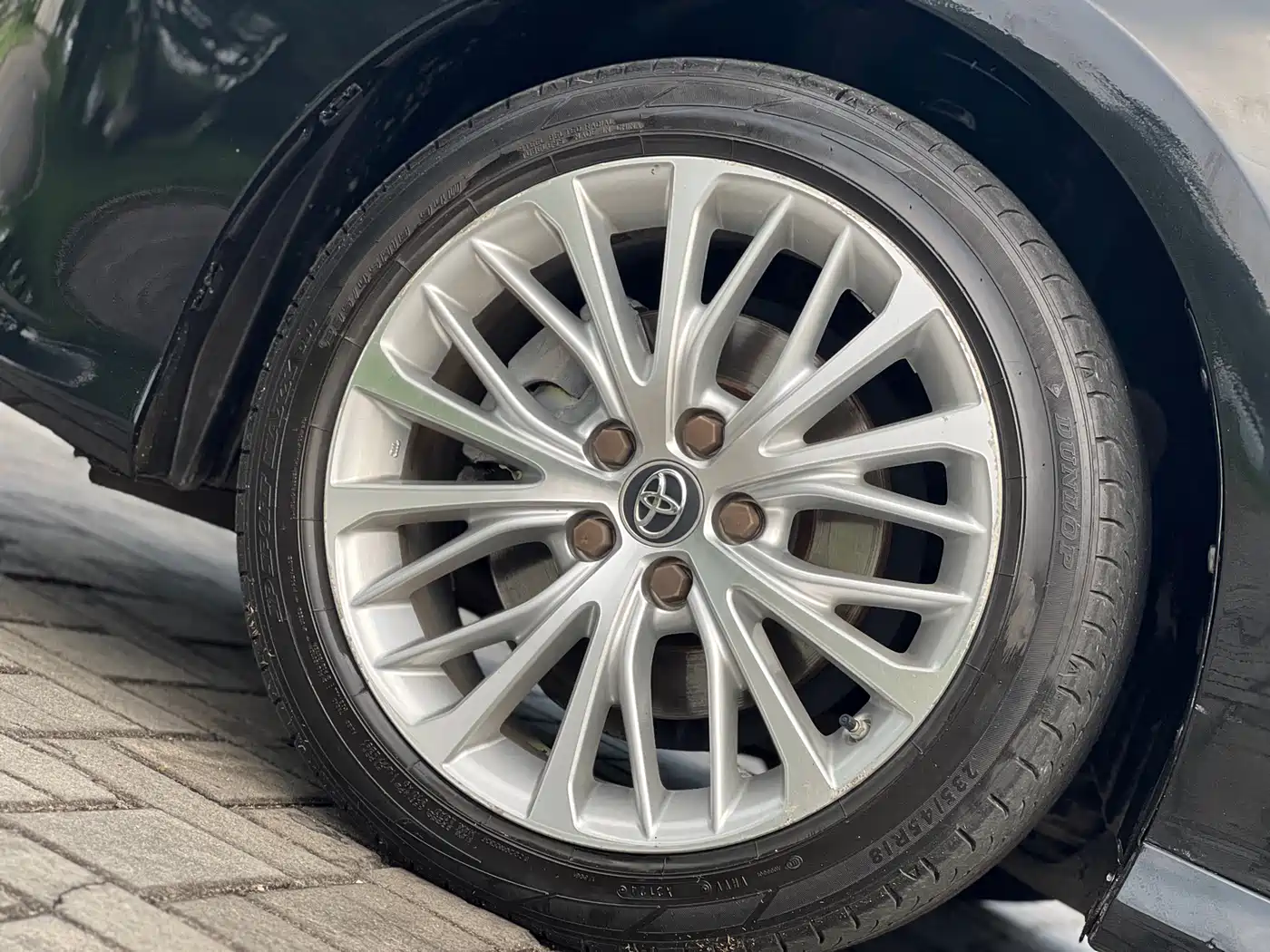 Toyota Camry 2018 2.5G Luxury Edition фото 30