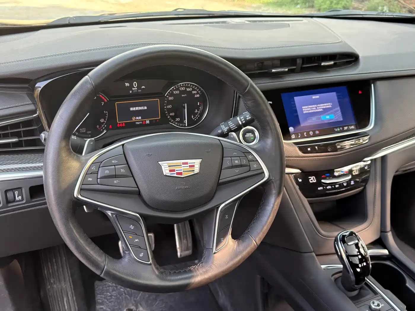 CADILLAC XT5