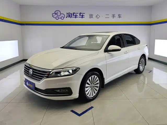 Volkswagen Lavida 2021 1.5L Auto Comfort Edition — фото 1