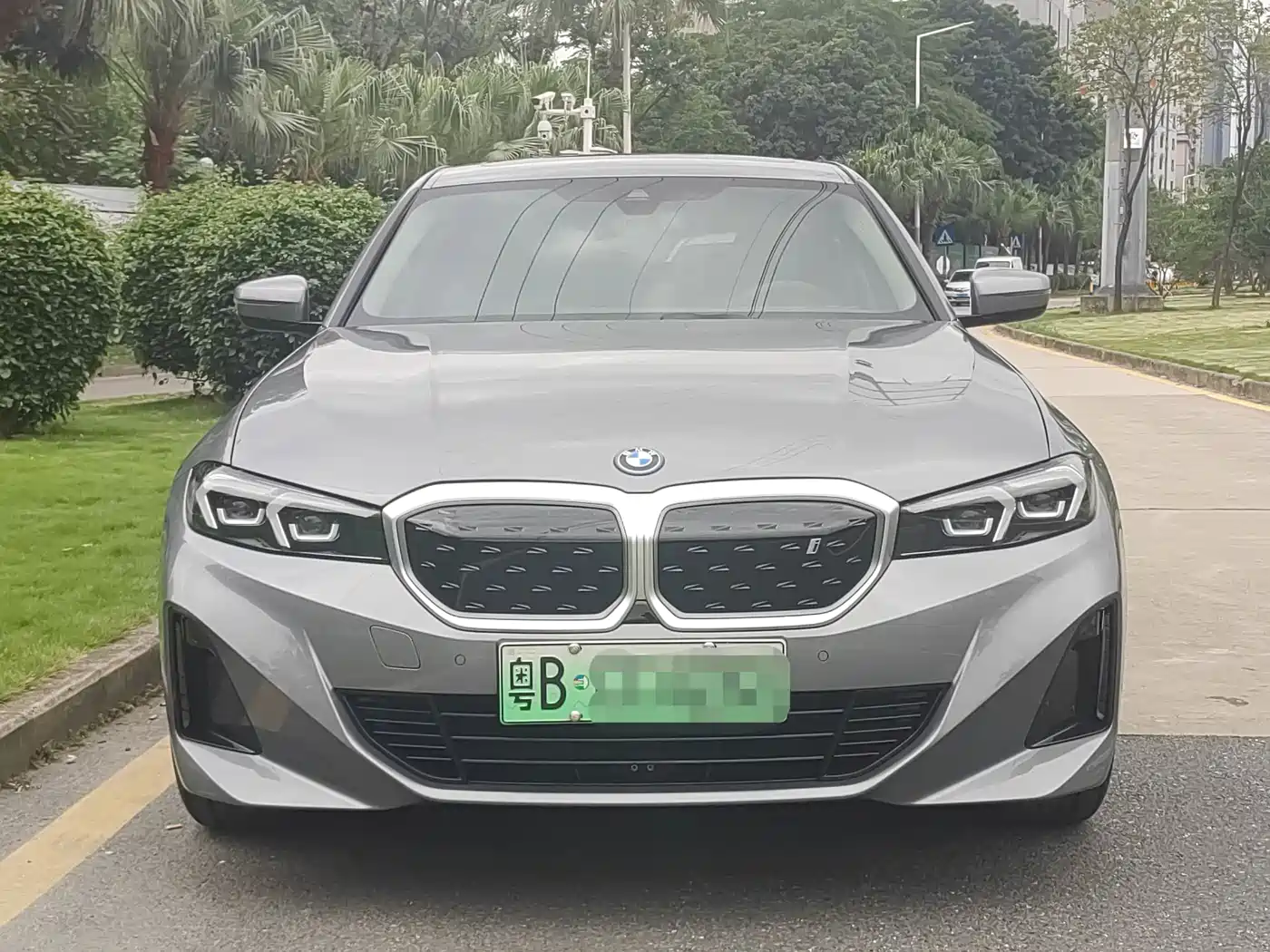 BMW i3 2024 eDrive 35 L фото 2