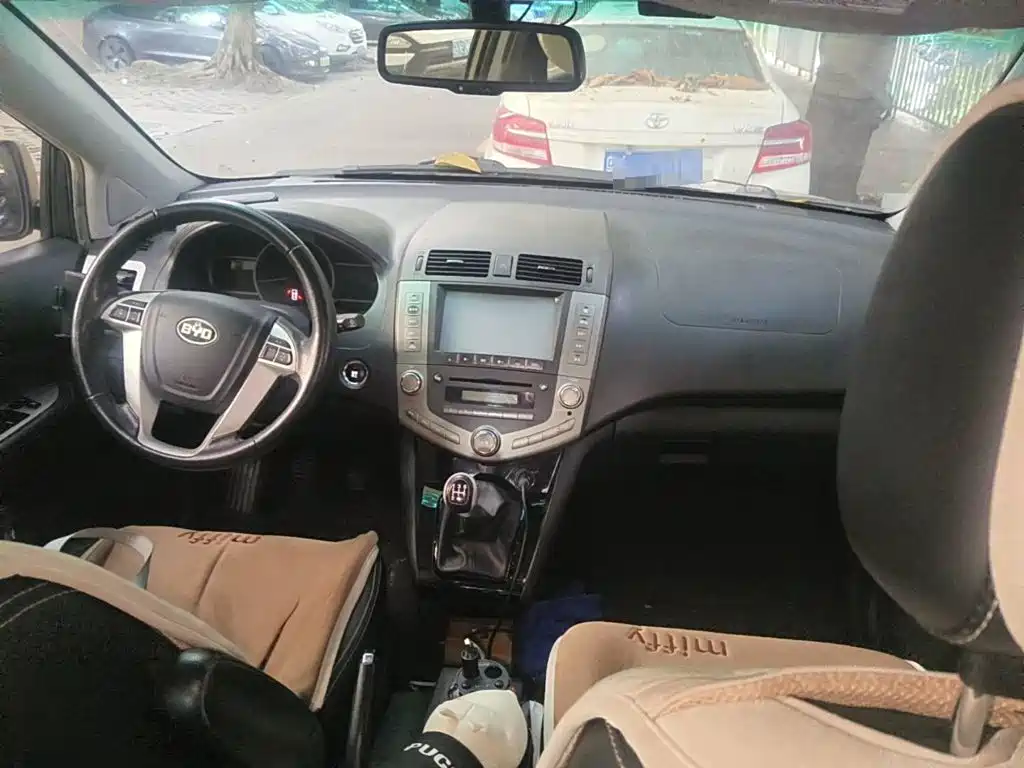 Photo 12 - BYD S6